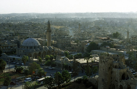 中东部阿勒颇市老城的一座清真寺图片