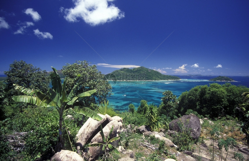 a海岸滩如果是印地安海中环礁群岛的马赫图片
