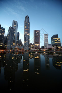 新加坡河和东南亚新加坡市玛丽娜湾的银行之四图片