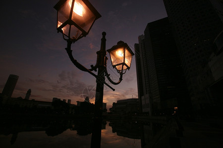 新加坡河和东南亚新加坡市玛丽娜湾的银行之四图片