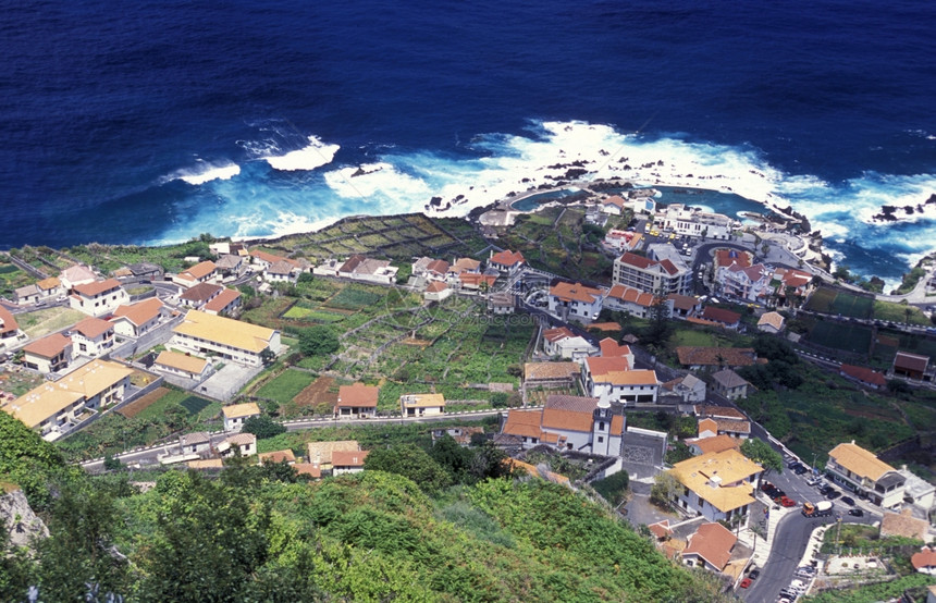 葡萄牙大西洋马德拉岛老城PortoMoniz的风景和海岸图片