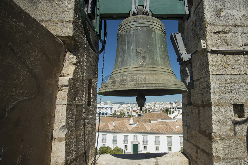 欧洲葡萄牙南部Algarve东部的老城镇Faro的天主教钟楼图片