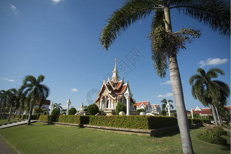 泰国东北部伊桑市乌登萨尼的神社图片