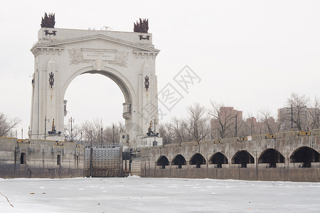 一号码头的拱门伏尔加唐运河列宁冬天背景图片