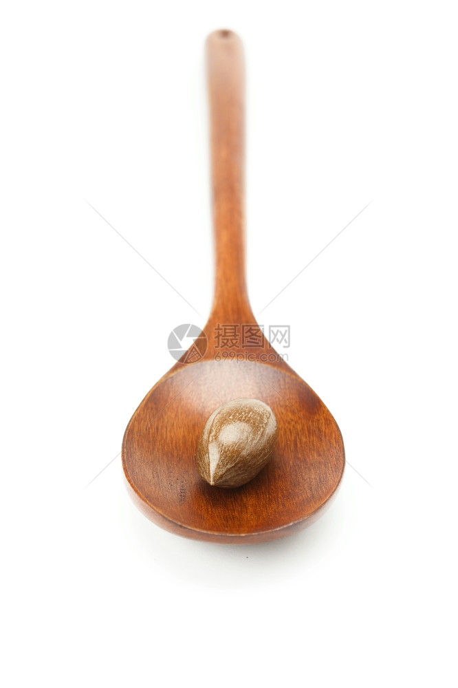 木制勺子里的白勺子图片