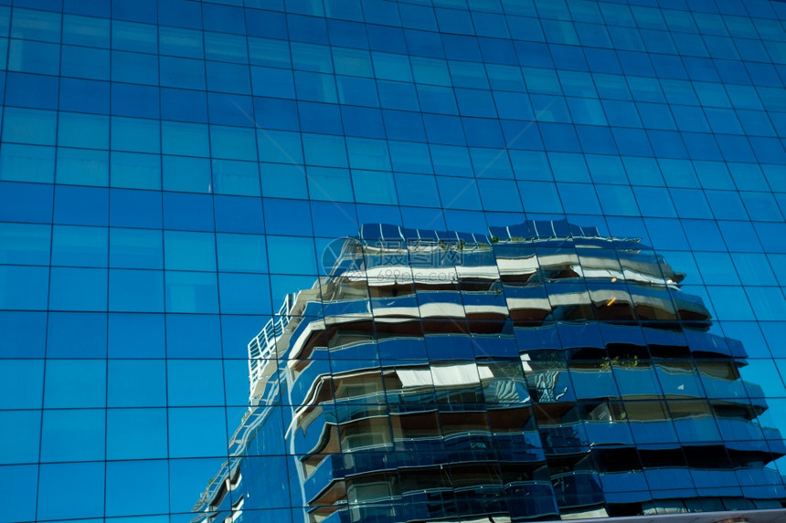 玻璃现代办公大楼背景图片