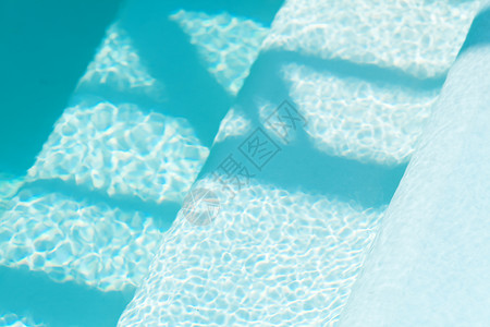 蓝色游泳池背景图片