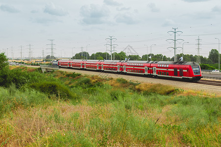 红岛列车客运从4号公路附近的城市出发图片