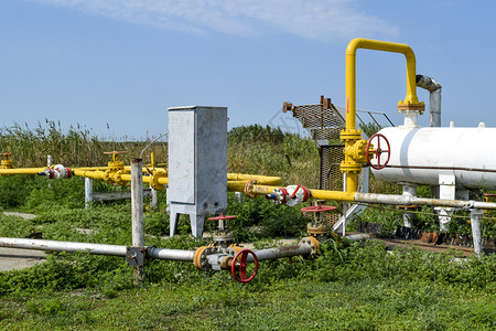 石油乳的初步分离和取暖站油气田设备乳的初步分离和取暖站油气田设备图片