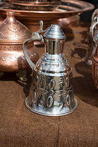非常老式的金属水壶非常老式的金属水壶图片