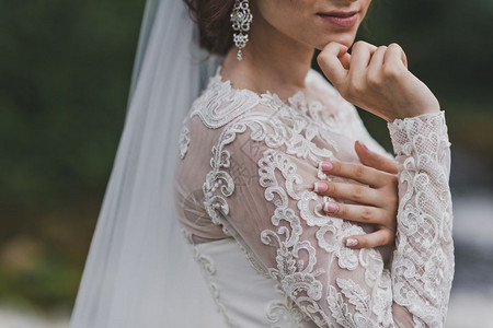 新娘416的透明白色婚纱背景图片