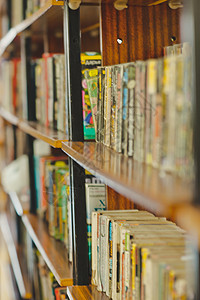 藏有图书馆籍的团876图书馆图片