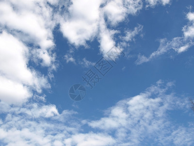 蓝天空有白云背景图片