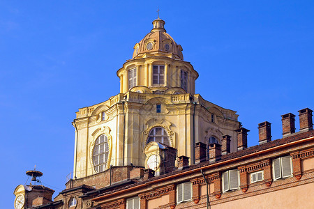奥托里诺圣洛伦佐都灵托里诺圣洛伦佐的巴拉克教堂背景