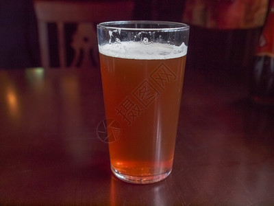 啤酒一瓶英国苦啤酒图片