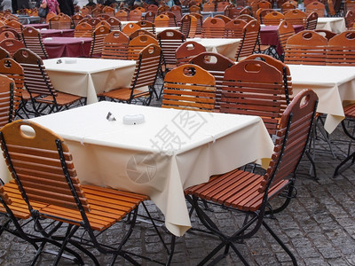 桌子德霍斯露天酒吧餐厅酒吧的桌椅图片