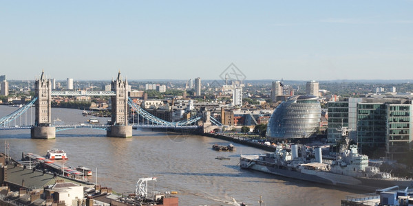 泰晤士河联合王国伦敦的塔桥图片