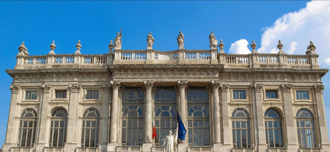 意大利都灵卡斯特罗广场的马达玛宫皇宫图片