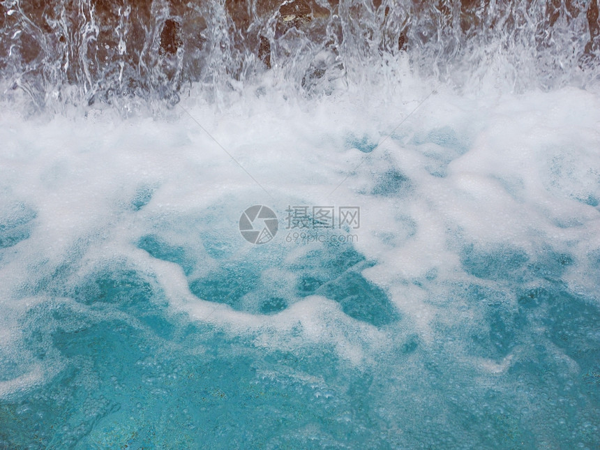 水瀑布级联的景象水瀑布或级联的景象图片