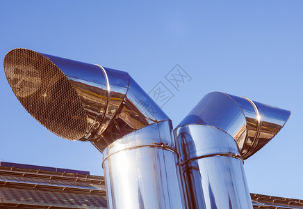 HVAC供暖通风空调装置的旧通风管道图片