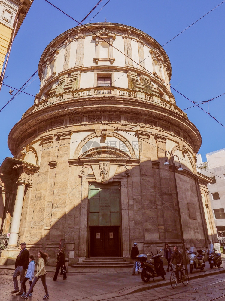 2015年3月8日至015年3月米兰中部圣塞巴斯蒂安古老式文艺复兴堂图片