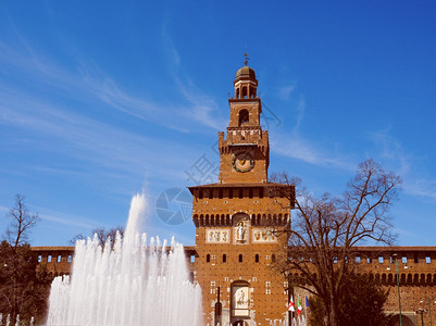 复古风格卡斯特罗斯福尔泽斯科米兰古色古香的斯福尔泽斯科城堡意为意大利米兰的斯福尔扎城堡背景