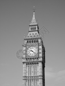 伦敦的黑白大本钟大本钟在议会大厦又名威斯敏斯特宫在伦敦英国在黑白图片