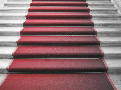 红地毯在楼梯上用来标志元首VIP和名人在仪式正场合或活动上走的路线背景图片