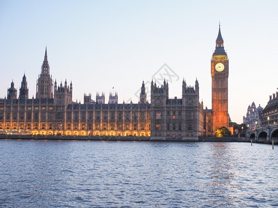 伦敦的议会院英国伦敦的议会院晚上图片