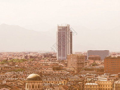 2015年月7日RenzoPiano设计的新圣保罗摩天大楼是镇上最高的建筑背景图片