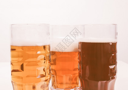 德国啤酒古典许多德国啤酒的杯子包括Weissdunkel和啤酒古典图片