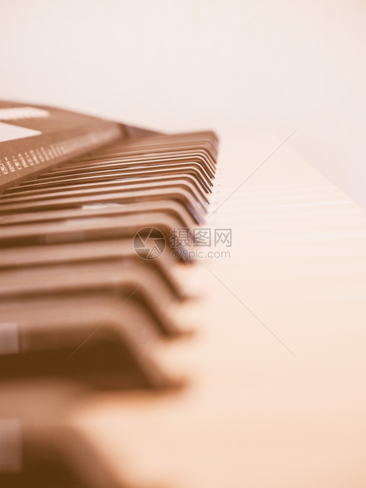 音乐键盘名音乐键盘名中黑白密钥的详细信息图片