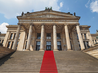 维密秀在柏林的柏林德国柏林密特区中央宪兵广场上的柏林音乐厅背景