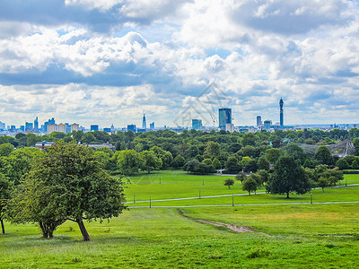 伦敦报春花山HDR高动态范围HDR报春花山公园在英国伦敦背景图片