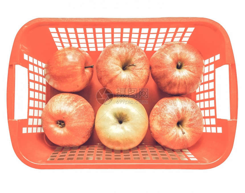 红色苹果的古老传统与饱和不红色苹果水的古老与饱和不在一个孤立于白色之上的篮子里图片