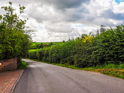 英国阿登沃里克郡坦沃斯乡村道路图片