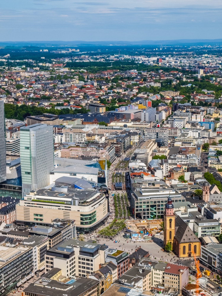 人类发展报告对德国美因法兰克福市的空中观察图片