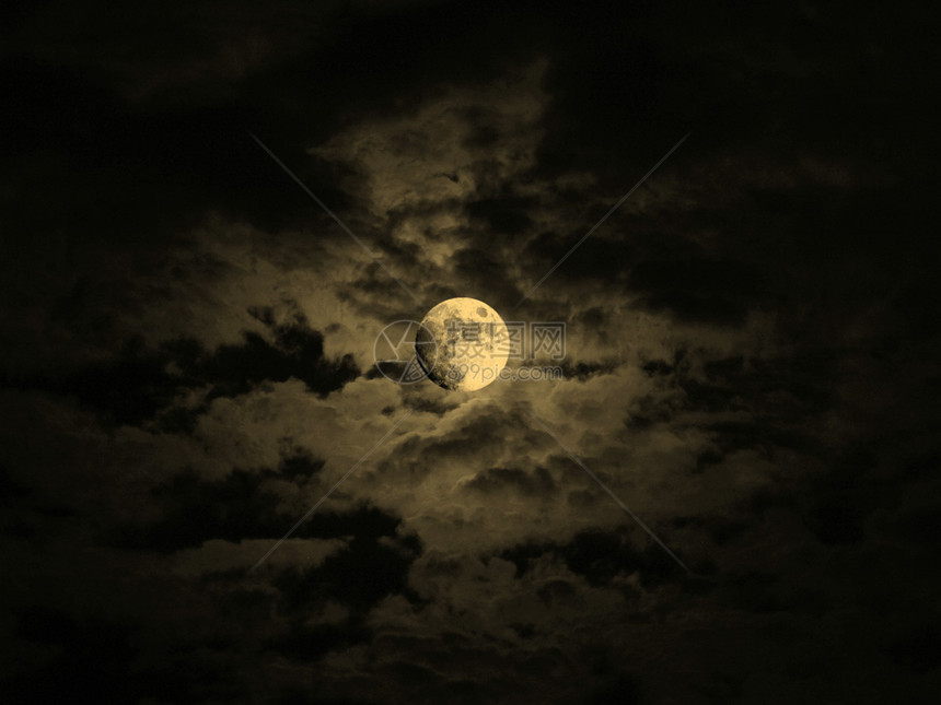 月亮黑暗的烤肉天空满月云图片