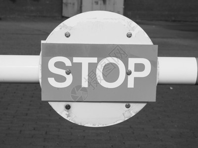 红站标志警告信号停止交通白对红黑图片