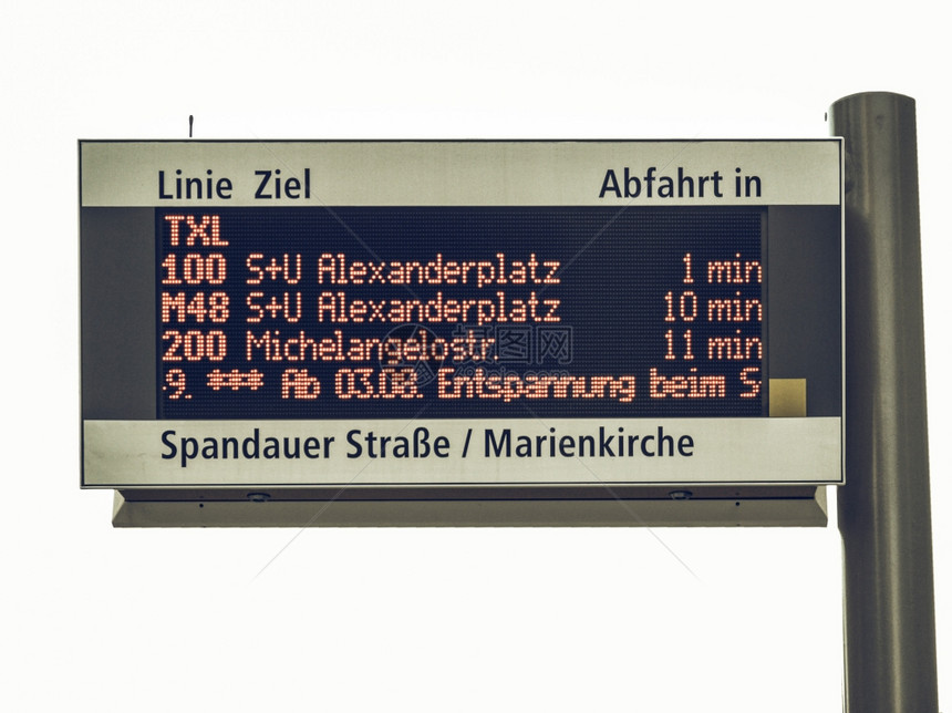 德国柏林的旧公交车站孤立的公交车站标志图片
