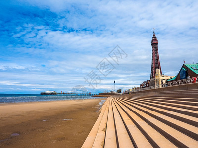 布莱克浦大厦HDR英国兰开夏郡布莱克浦游乐场海滩上的布莱克浦大厦HDR背景图片