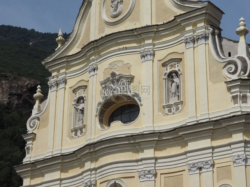 意大利Quincinnetto巴罗克教区会GesurisortooSSSalvatore意为死或最神圣救主教堂图片
