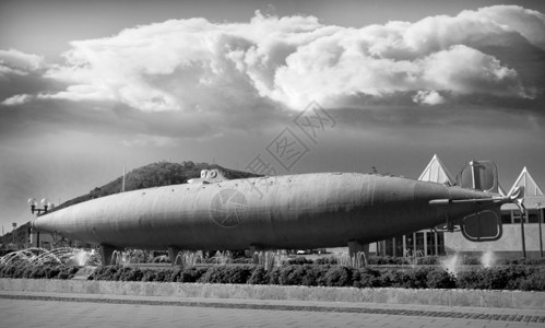 艾萨克佩拉尔于18年建造的历史潜艇图片