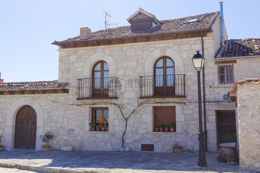 西班牙Palencia典型的旧石屋图片