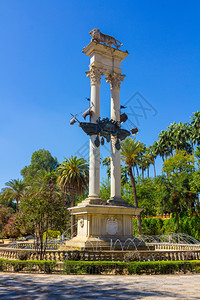 西班牙塞维利亚市CatalinaRivera花园纪念碑图片