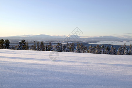 瑞典美丽的冬季风景图片