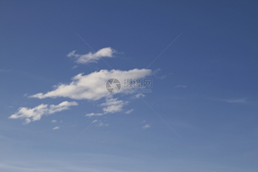 美丽的蓝天空和云彩图片