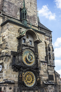 布拉格旧城广场的钟塔图片