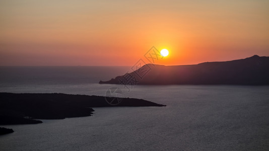 希腊圣托里尼州菲拉美丽的日落图片