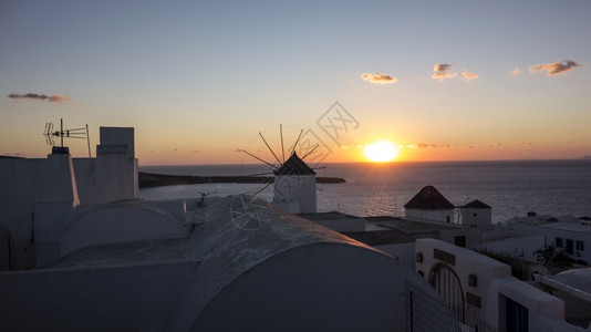 希腊圣托里尼奥亚美丽的日落图片